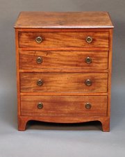 Early 19tthc Mahogany Chest of