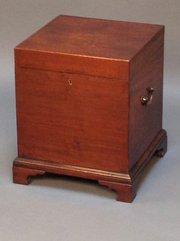 Georgian Mahogany CellaretteWi