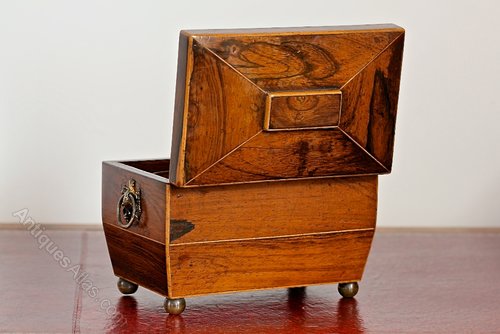 Early 19th Century Rosewood Tea Caddy. V12