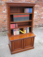 MAHOGANY 2 piece open bookcase