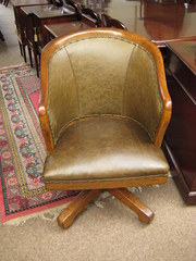 OAK swivel and tilt desk chair