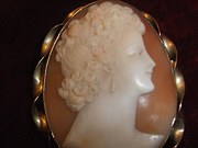 Large 9ct Cameo Brooch