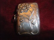 Silver Daisy Vesta