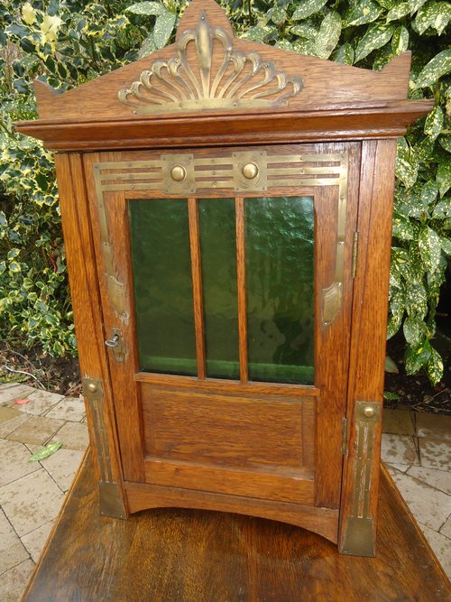 Arts & Crafts Jugenstil hanging cabinet