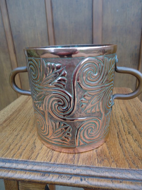 Arts & Crafts Yattendon two handled vase