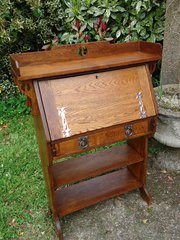 Arts & Crafts oak Students bureau.