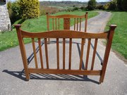 Arts & Crafts oak double bed. 4'6