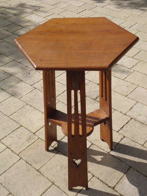 Arts & Crafts oak lamp table