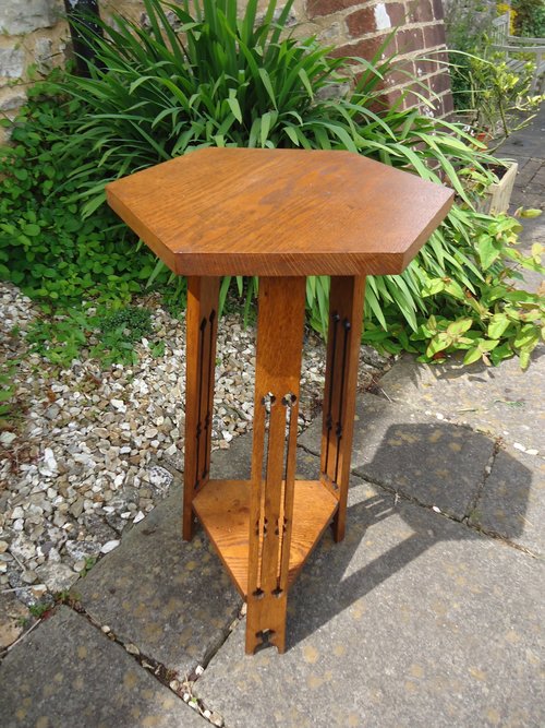 Arts & Crafts oak table on a tripod base