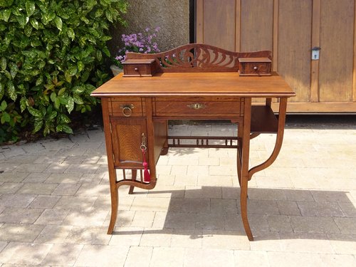 Arts & Crafts oak writing desk