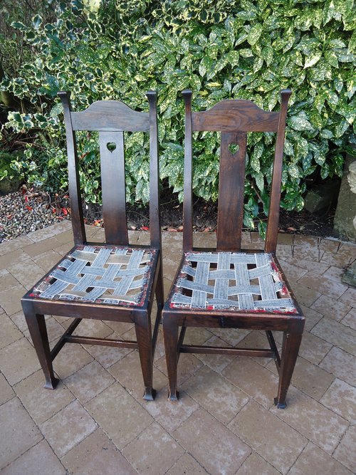 Good pair of Arts & Crafts Walter Cave chairs