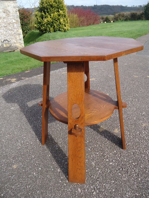 Large Arts & Crafts oak pegged table