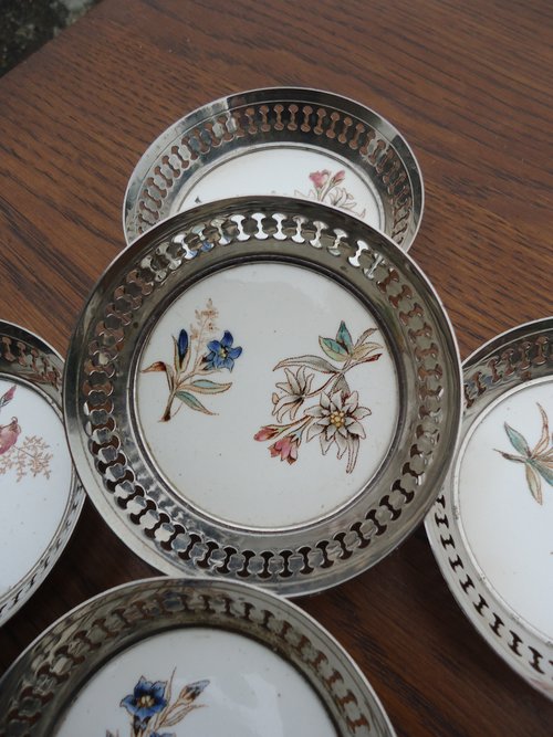 Lovely set of Art Nouveau coasters