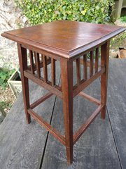 Small Arts & Crafts oak side table