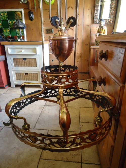 Stunning Arts & Crafts Rise and Fall Ceiling Light