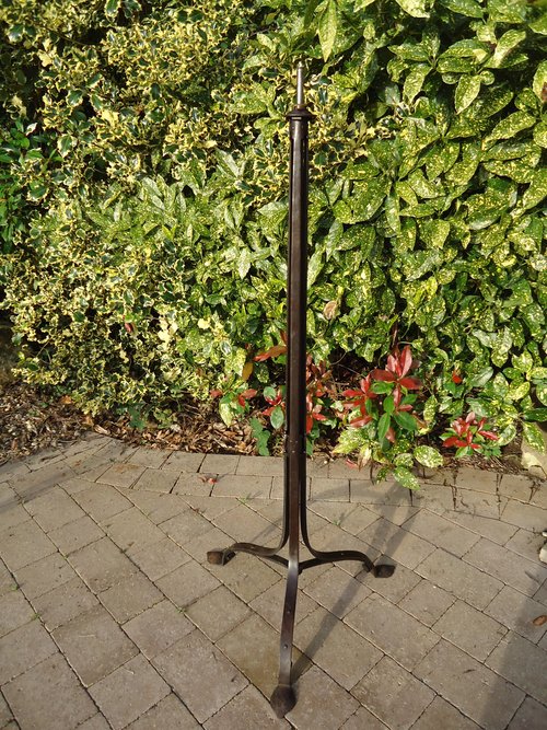 Superb Arts & Crafts extending floor light