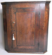 18th century Welsh oak corner