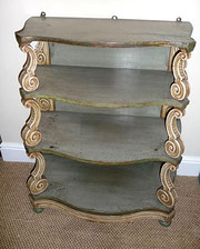 Painted Scallop Fronted Shelve