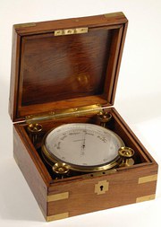 Cased altimeterbarograph