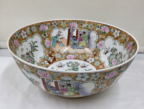 Large Old Chinese Oriental Porcelain Punch bowl
