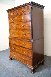 Georgian Mahogany Chest on Che