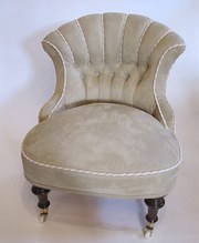 Victorian Button Back Nursing