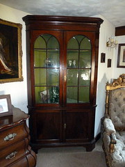Large 18th Century Mahogany Gl