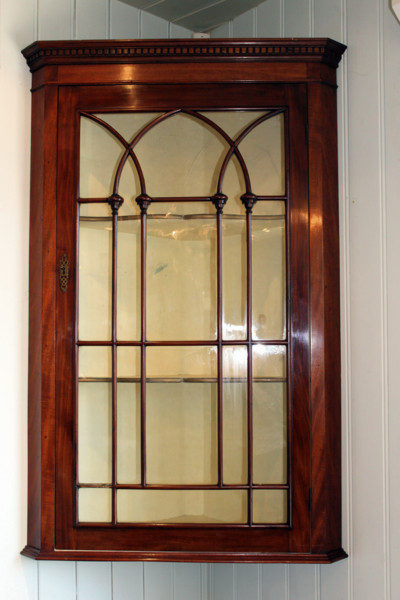 Antique Cabinets on Antique Corner Cabinets Mahogany Corner Wall Cabinet England C