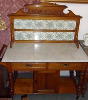 vic washstand
