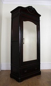 Antique Victorian Colonial Arm