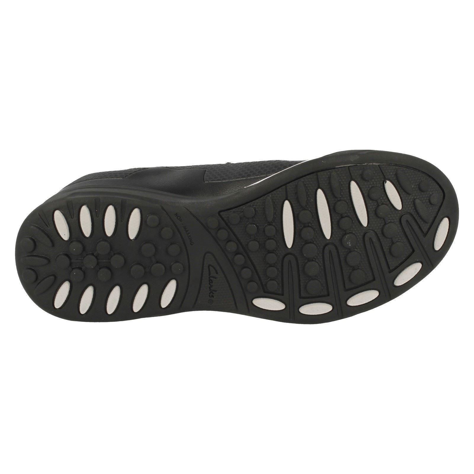 Boys Clarks Sporty Look Trainers /'Award Leap/'