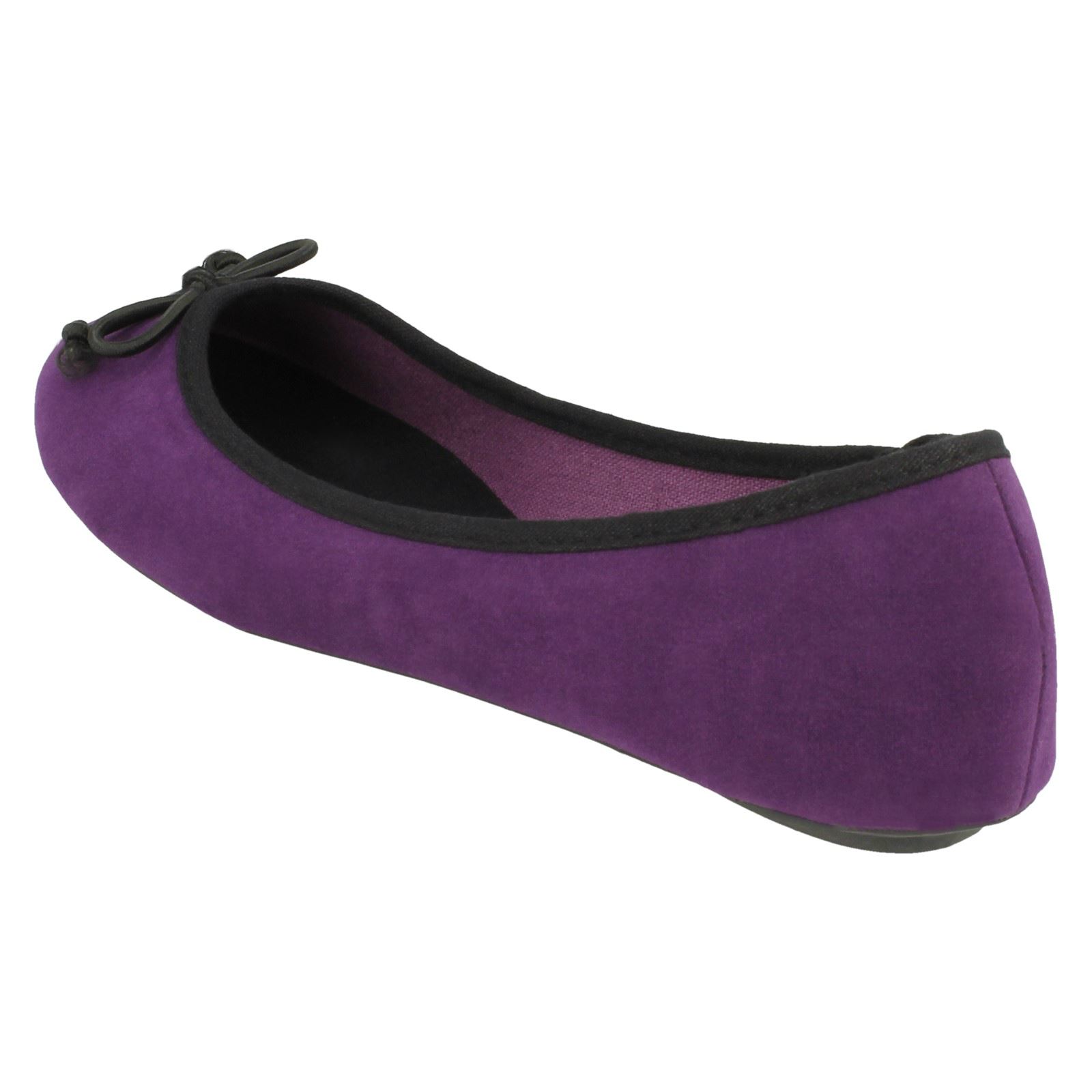 Ladies Spot On Casual Flat Slip On Ballerina Pumps With Bow Trim F8R855