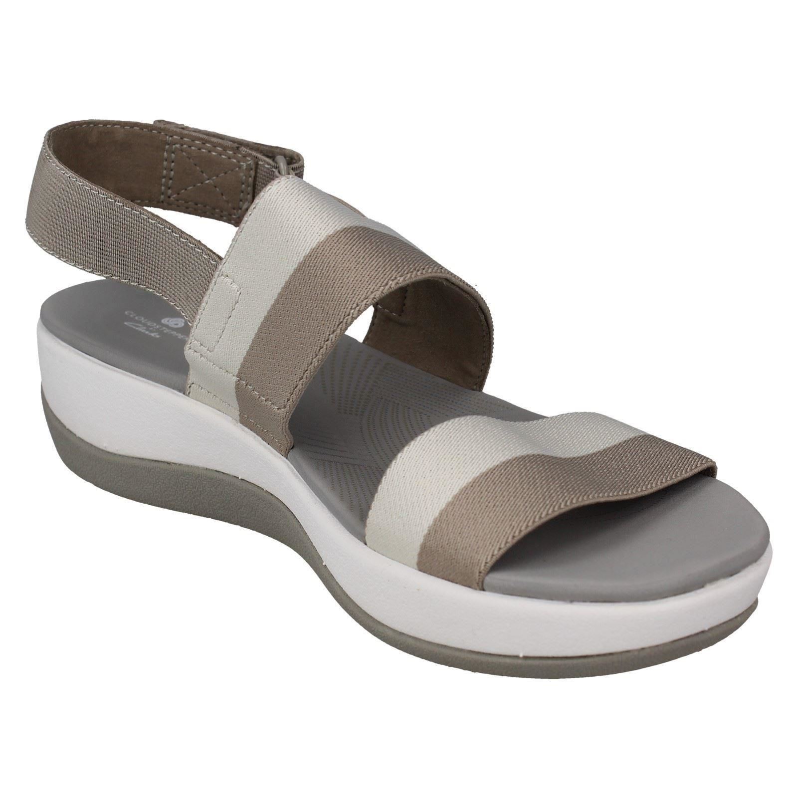 clarks hollow carved casual sandals