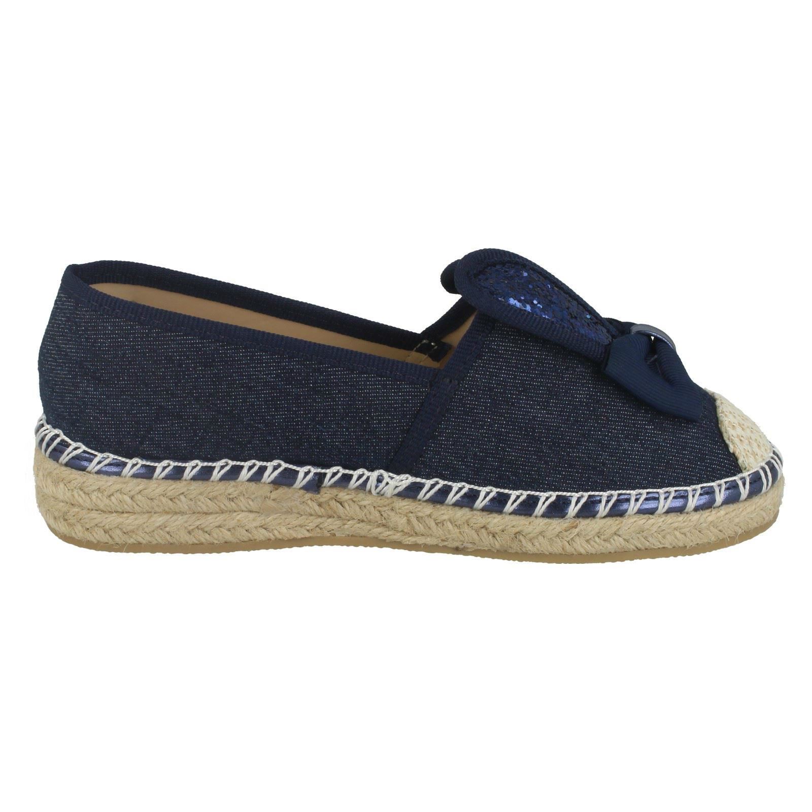 /'Girls Spot On/' Bunny Ears Casual Shoes H2R417