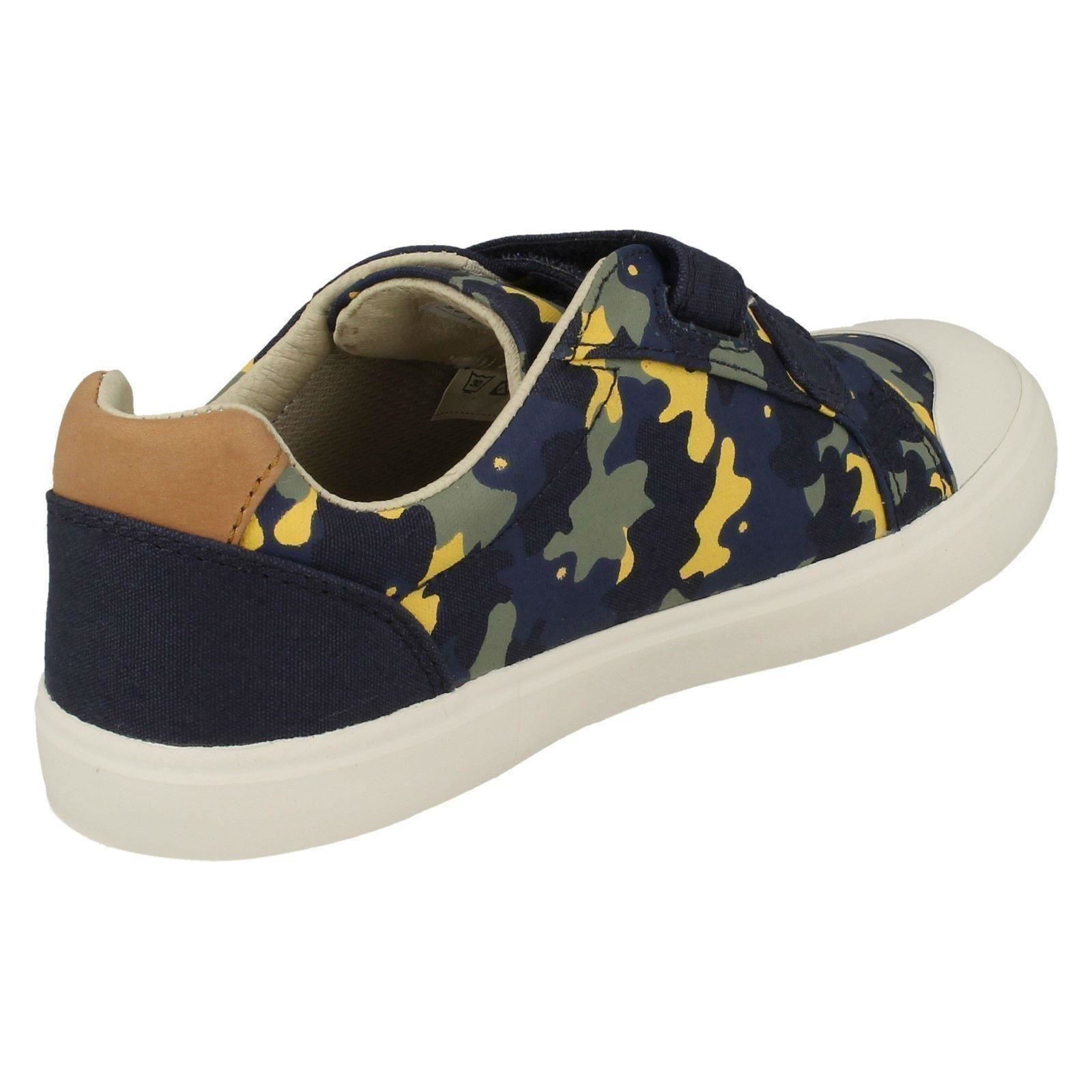 Boys Clarks Canvas Shoes /"Comic Air/"