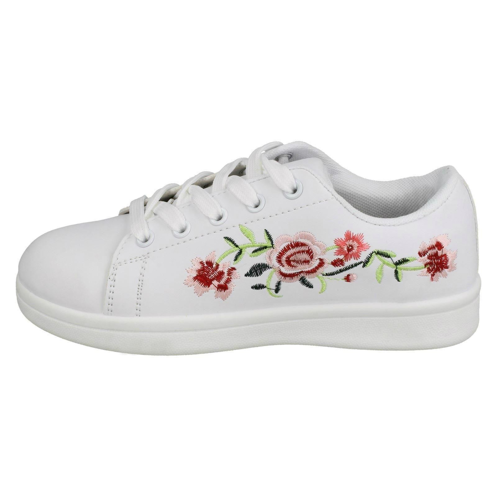 Girls Spot On Embroidered Flower Pumps