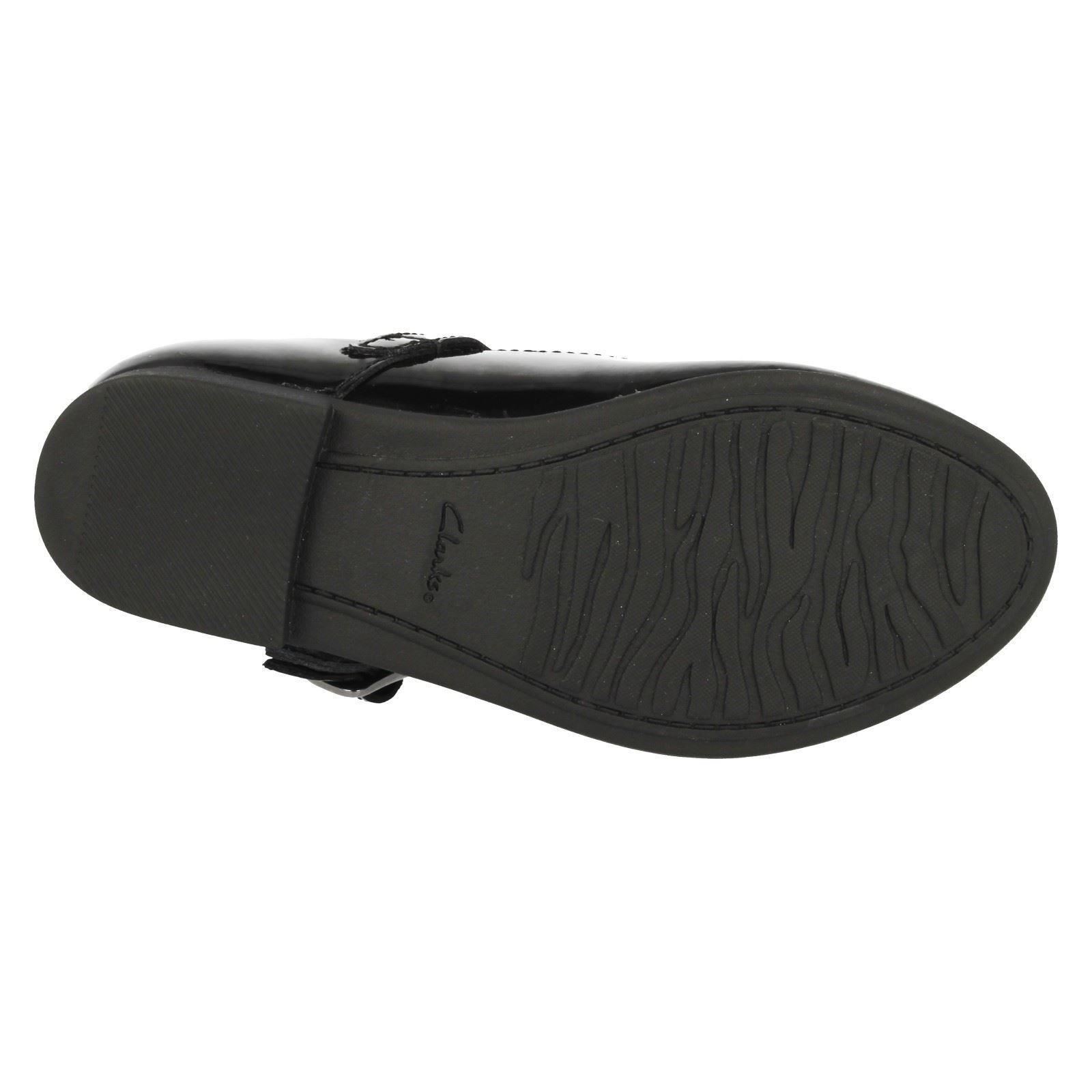 Girls Clarks T-Bar Smart School Shoes /'Selsey Fudge/'