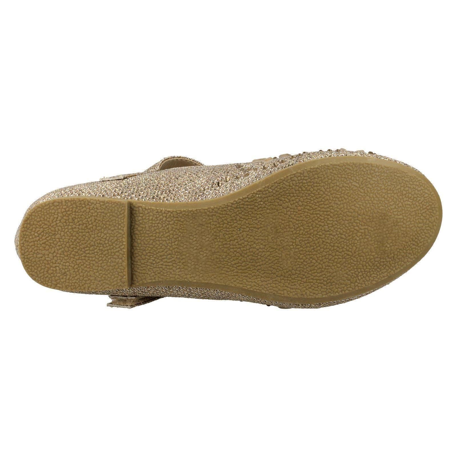 Girls Spot On Hook /& Loop Bar Strap Diamante Ballerinas