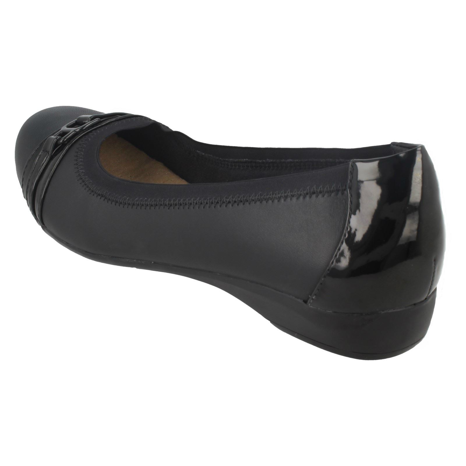 Ladies Clarks Slip On Casual Shoes Kinzie Light