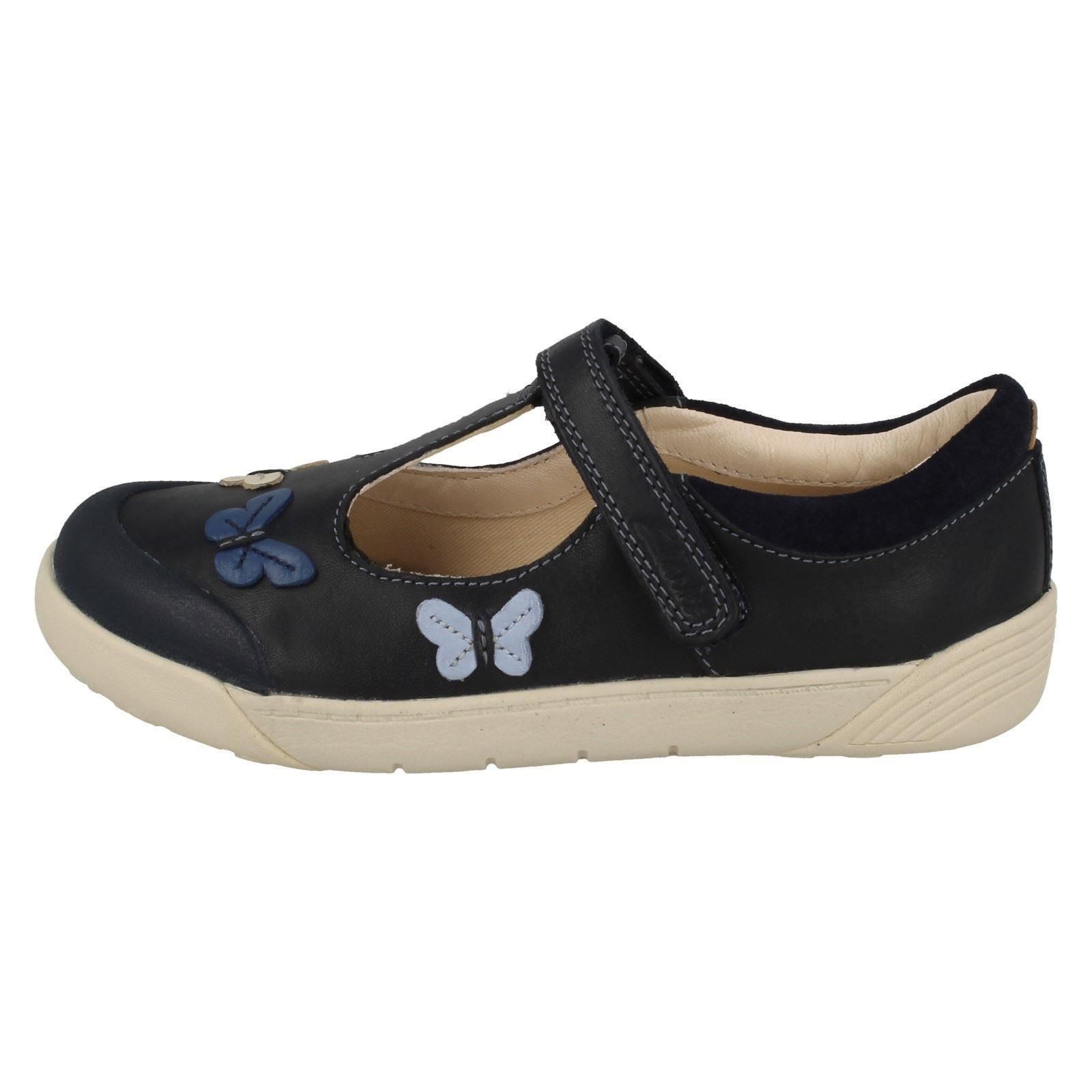 Ragazze Clarks Scarpe T-bar /'Lil FOLK FLO/'