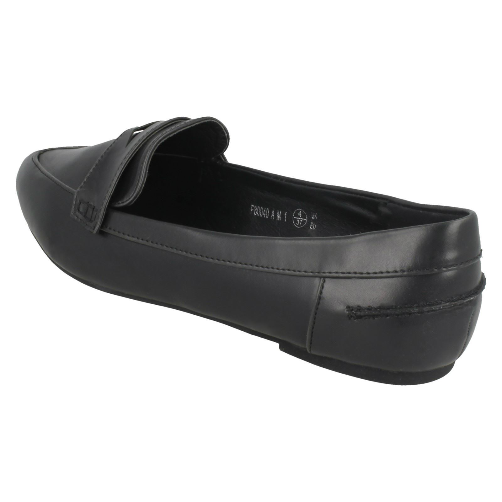 Ladies Spot On Casual Pointed Toe Loafers