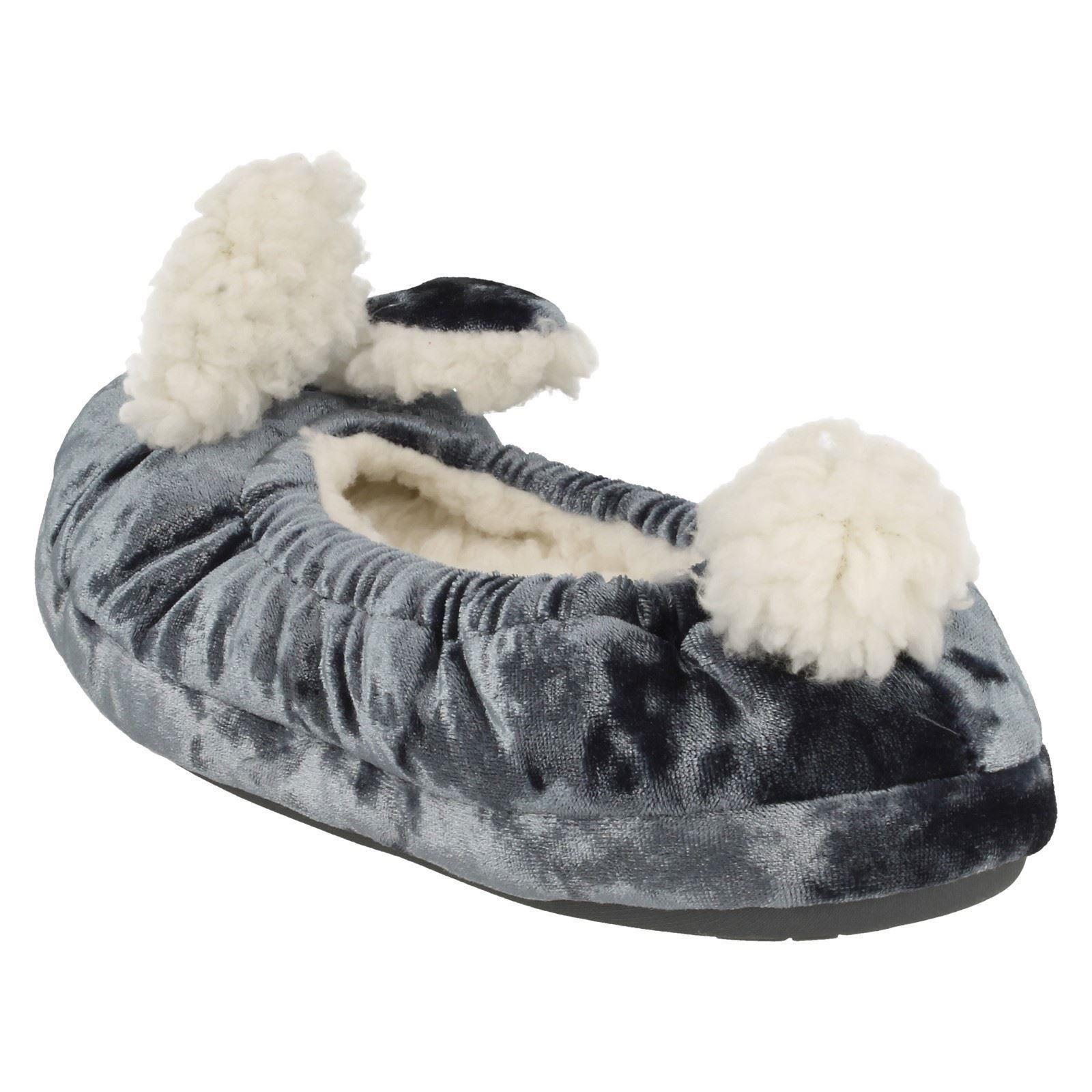 Junior Girls Clarks Hook /& Loop Rabbit Design Slippers Pretty Toes