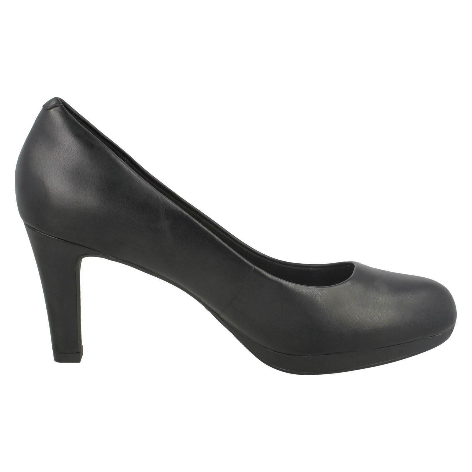 Femmes Clarks Adriel Viola à Talon Cour Chaussures