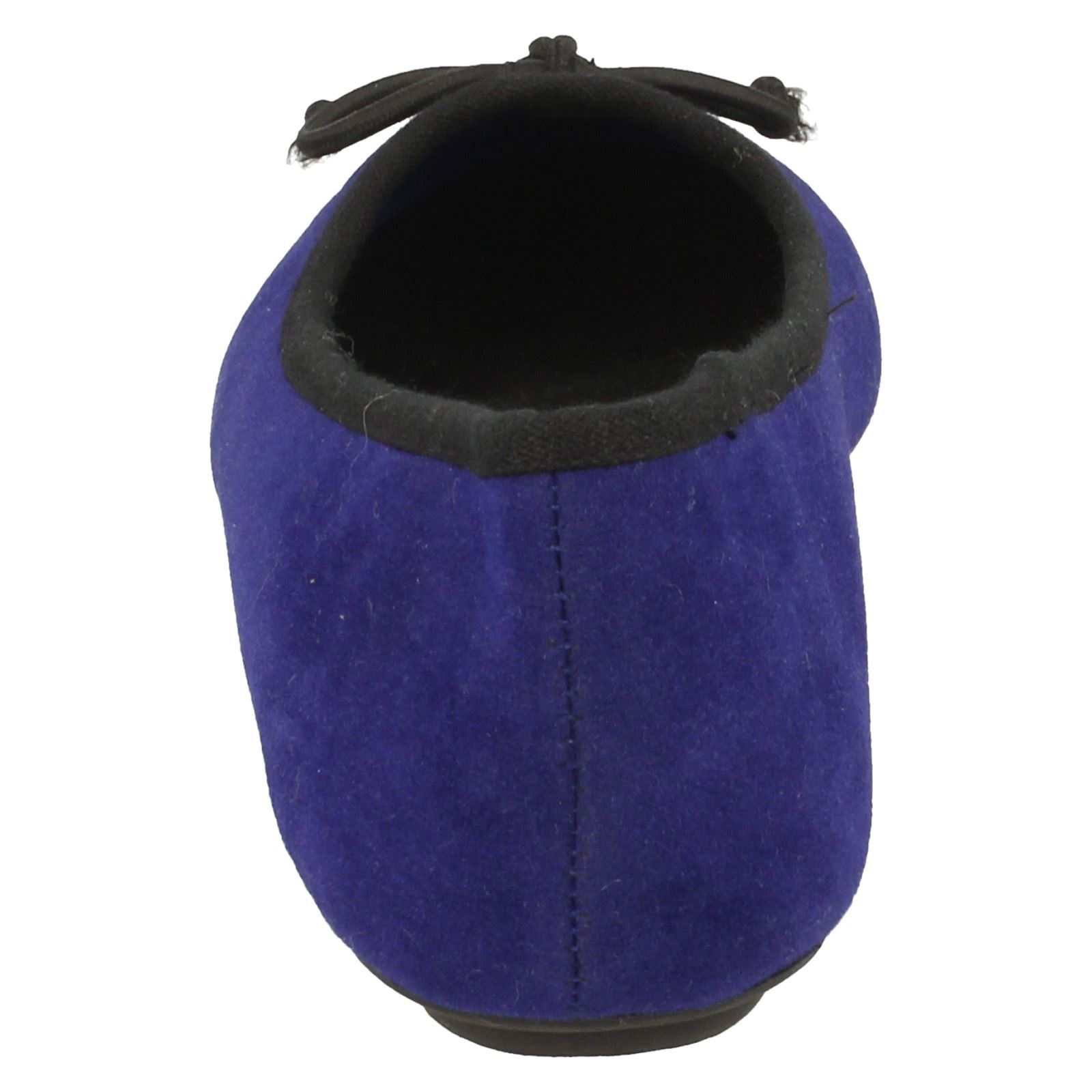 Girls Spot On Flat Ballet Shoes With *Bow Detail*