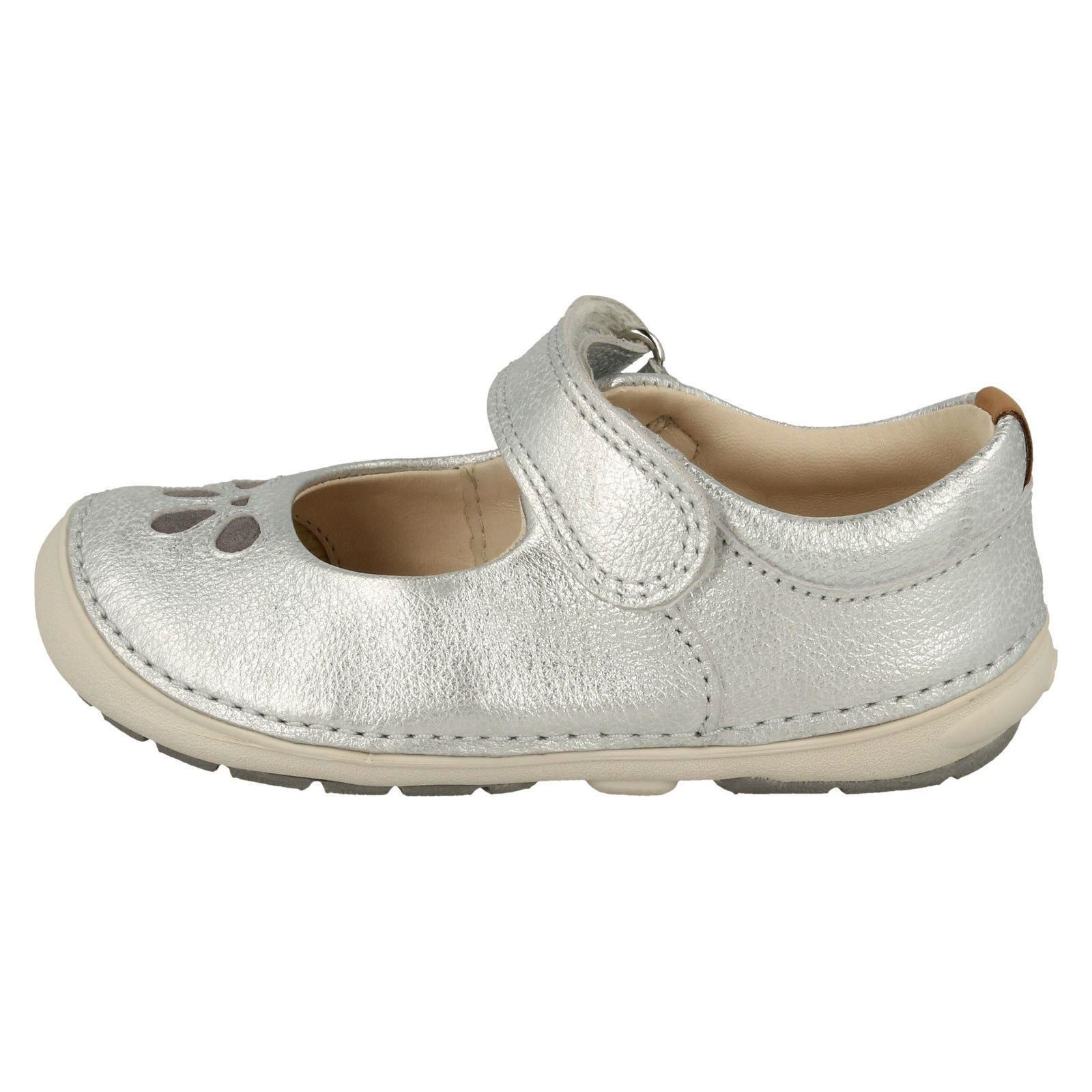 baby first walking shoes clarks