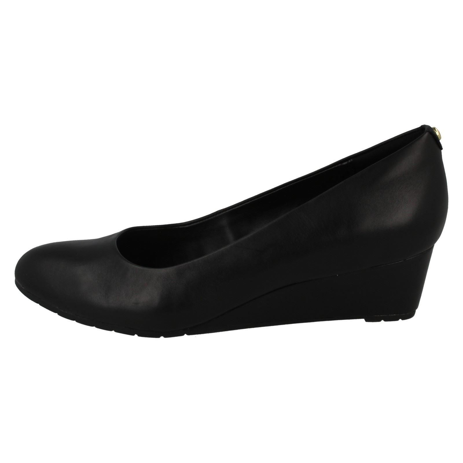 Femmes Clarks Compensés bas Formelle à Enfiler Cuir Cour Chaussures vendra Bloom
