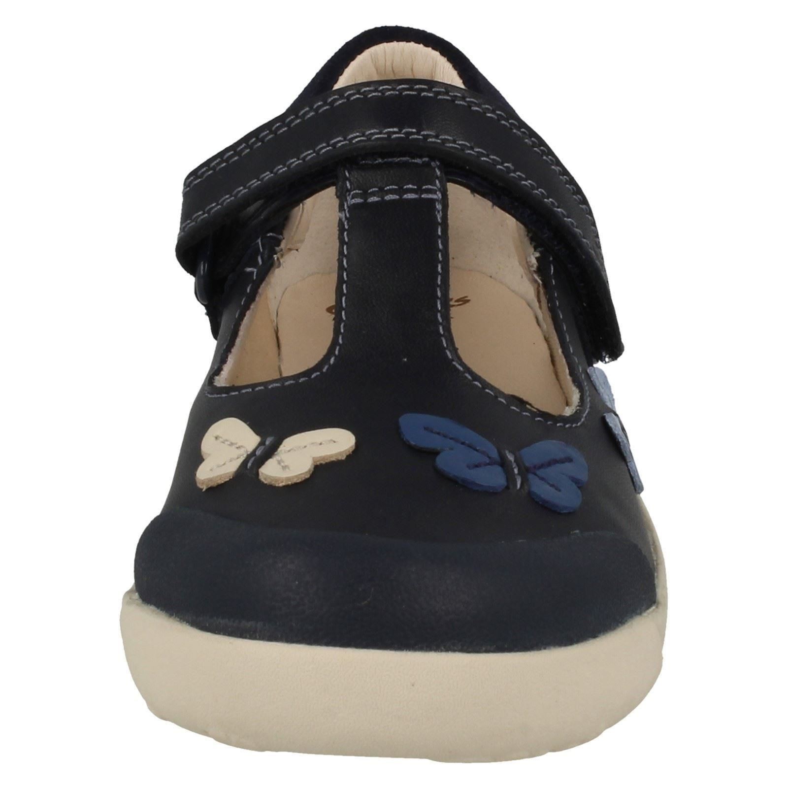 Ragazze Clarks Scarpe T-bar /'Lil FOLK FLO/'