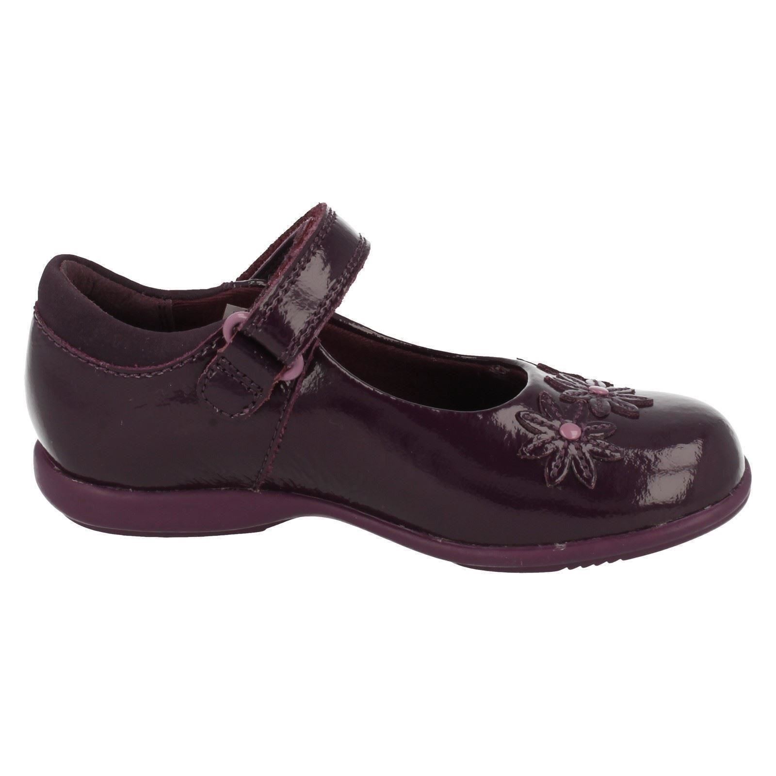 Trixi Beth Clarks Girls Smart Casual Shoes with Lights