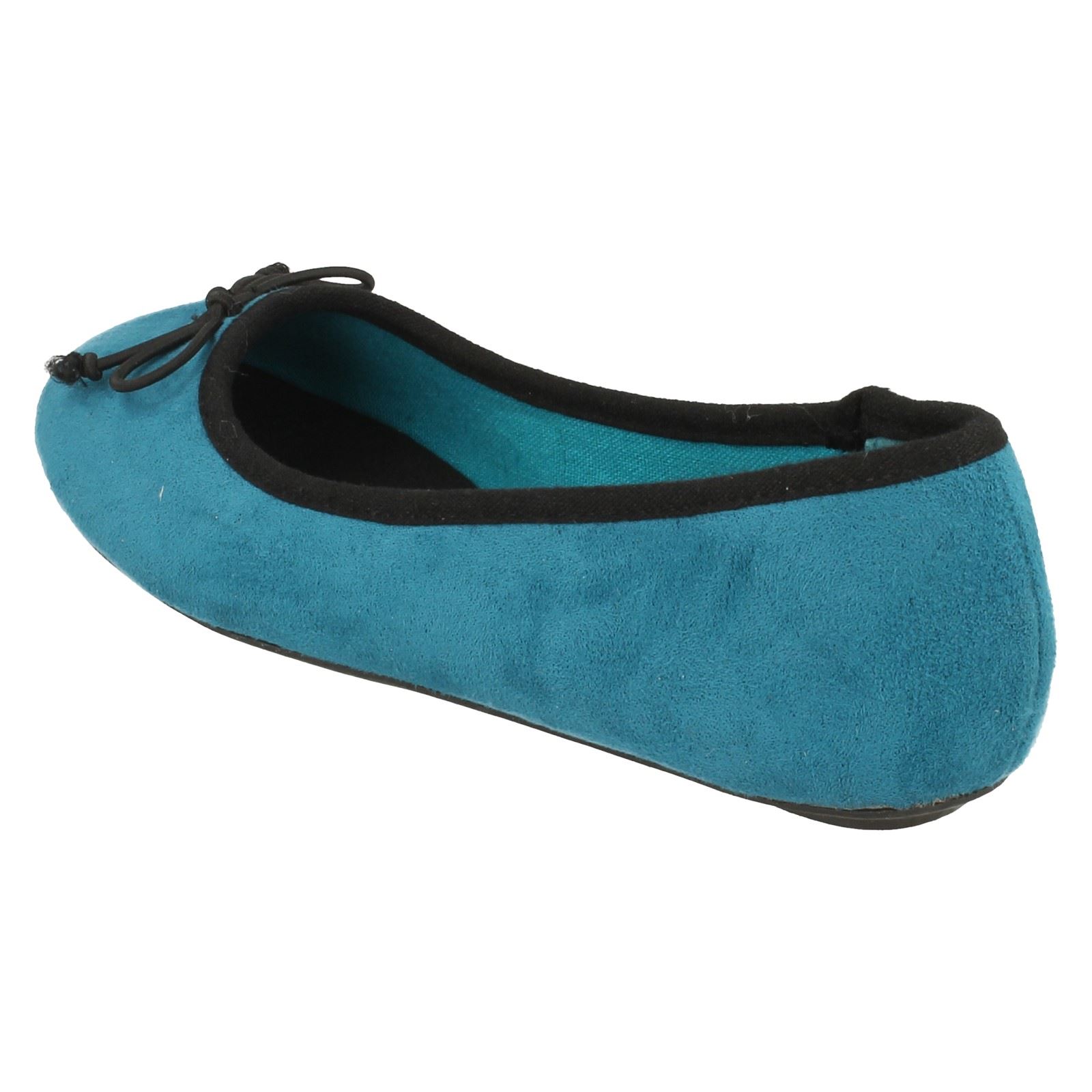 Girls Spot On Flat Ballet Shoes With *Bow Detail*