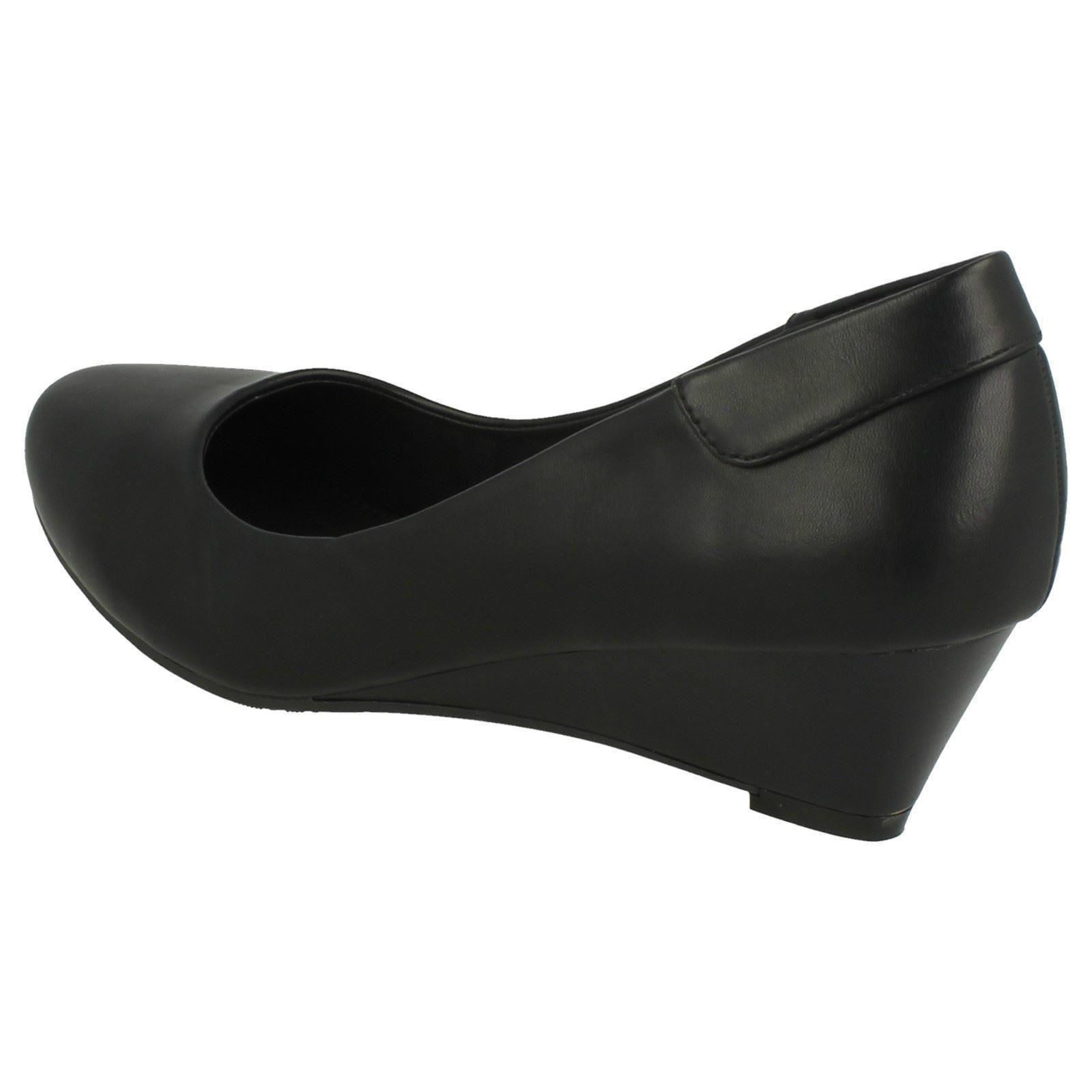 Ladies Spot On Low Wedge Court *Shoes*